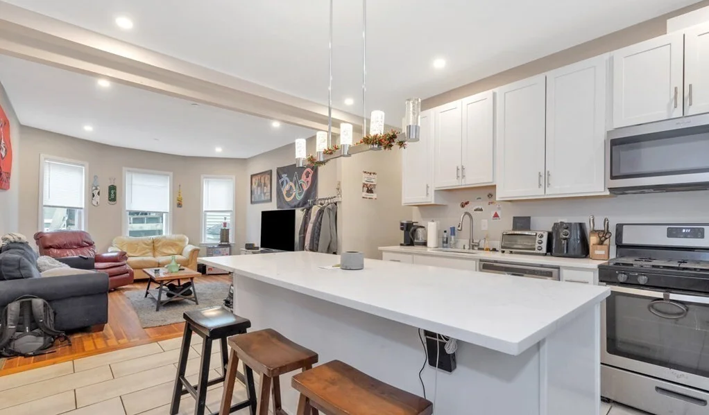 4 bed, 2 bath apartment for rent at 228 Calumet St Unit 1, Mission Hill