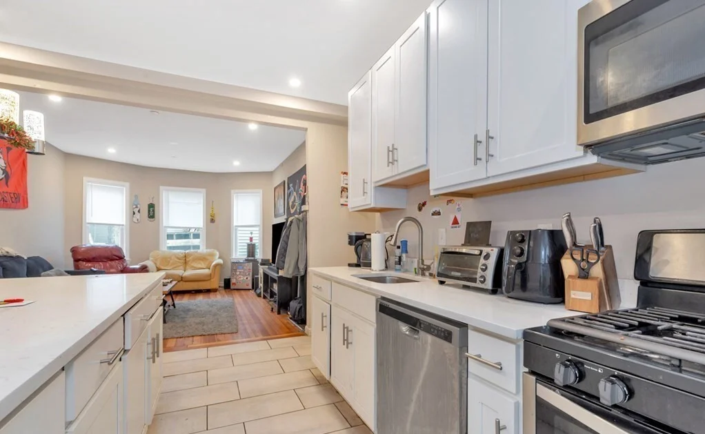 4 bed, 2 bath apartment for rent at 228 Calumet St Unit 1, Mission Hill — photo 2 of 13