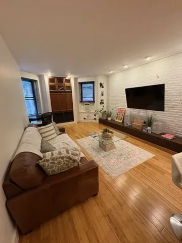 1 bed, 1 bath apartment for rent at 228 Commonwealth Ave Unit 2R, Back Bay — photo 1 of 3