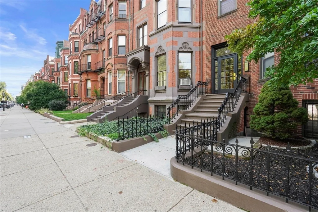 1 bed, 1 bath apartment for rent at 228 Commonwealth Ave Unit 7, Back Bay — photo 23 of 28
