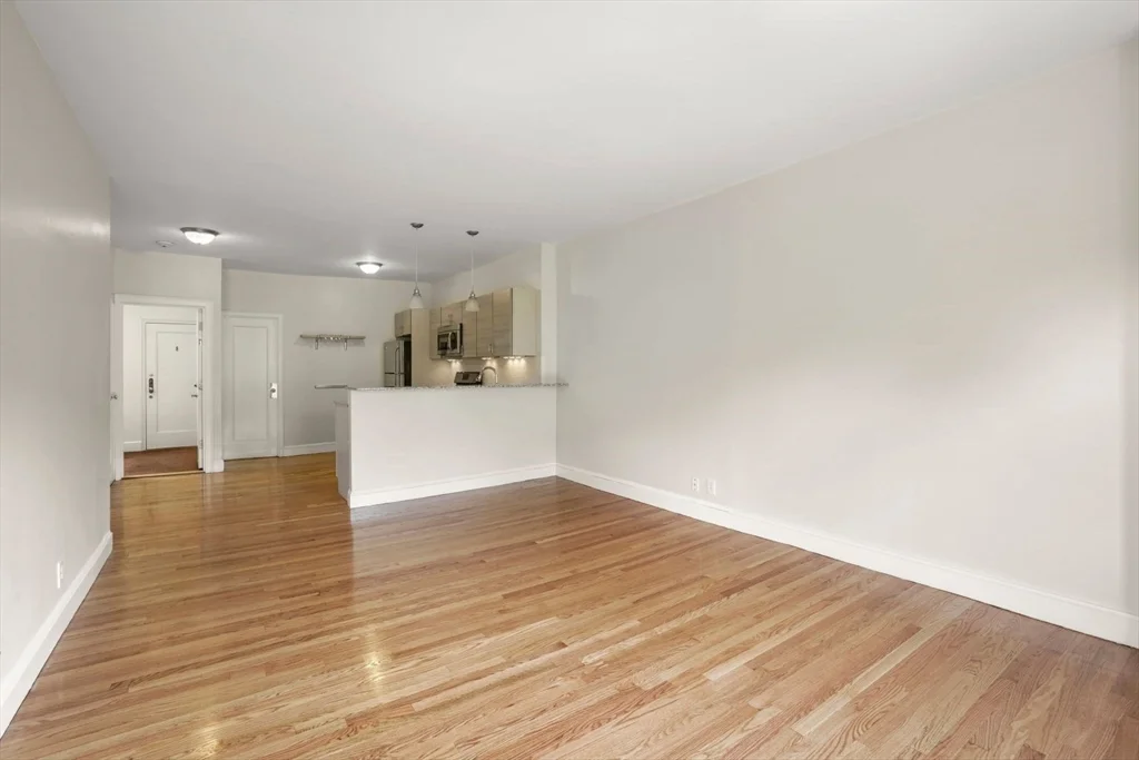 1 bed, 1 bath apartment for rent at 228 Commonwealth Ave Unit 7, Back Bay — photo 12 of 28