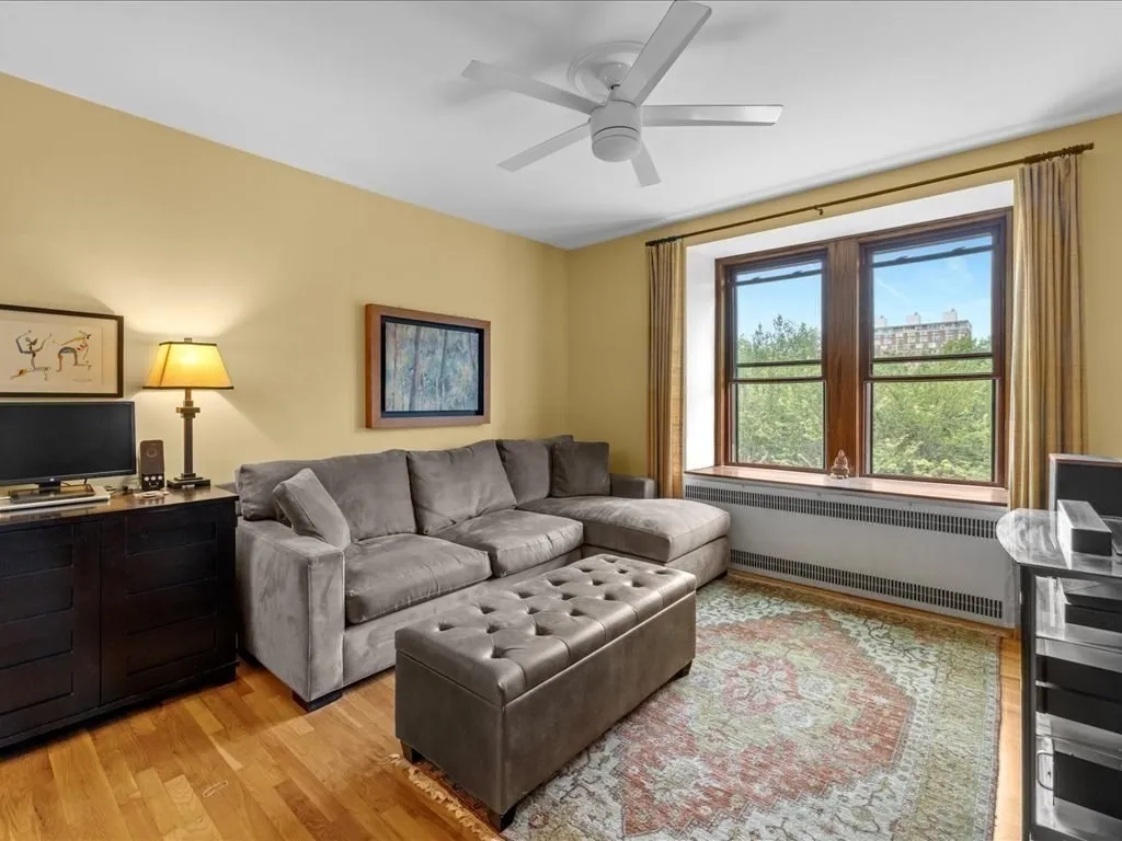 1 bed, 1 bath apartment for rent at 228 Commonwealth Ave Unit 9, Back Bay — photo 9 of 34