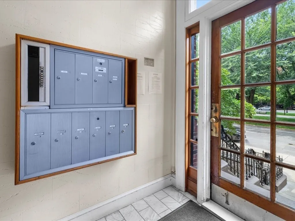 1 bed, 1 bath apartment for rent at 228 Commonwealth Ave Unit 9, Back Bay — photo 30 of 34