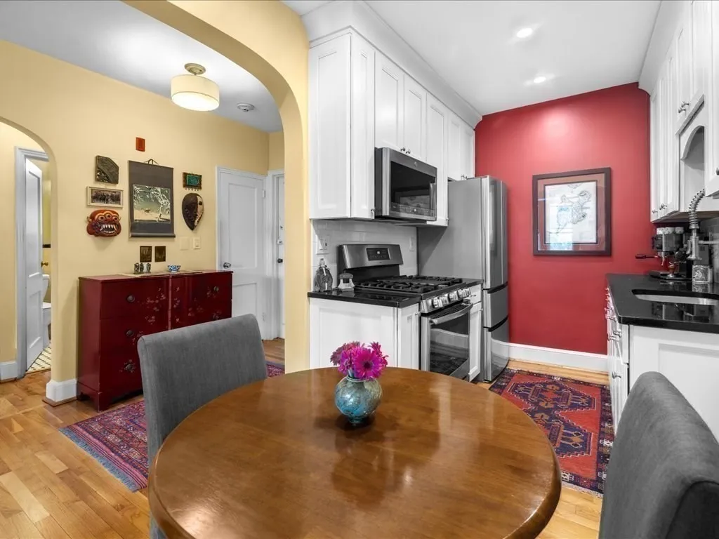 1 bed, 1 bath apartment for rent at 228 Commonwealth Ave Unit 9, Back Bay — photo 14 of 34