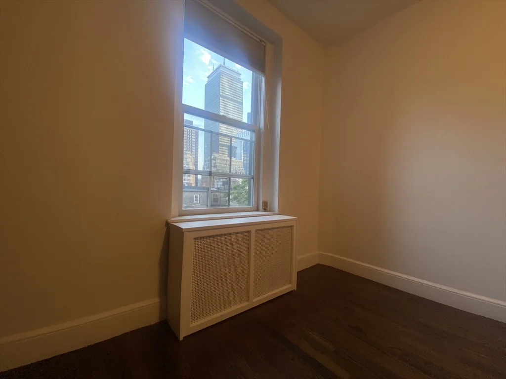 1 bed, 1 bath apartment for rent at 228 Commonwealth Unit 10, Back Bay — photo 7 of 14