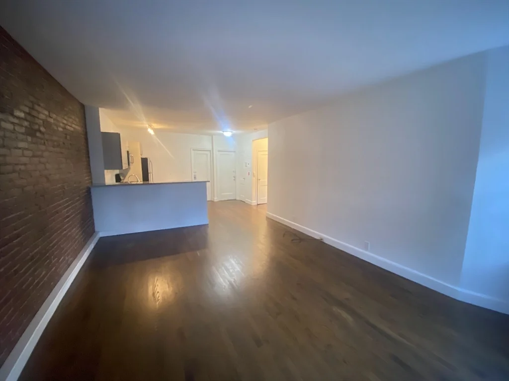 1 bed, 1 bath apartment for rent at 228 Commonwealth Unit 10, Back Bay — photo 5 of 14