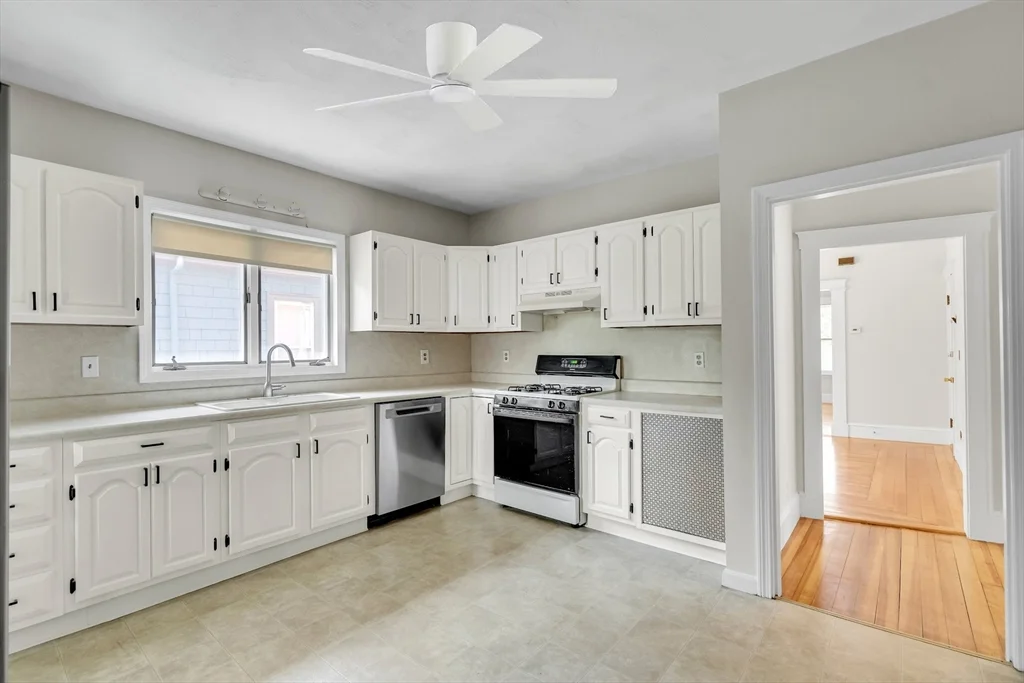 3 bed, 1 bath apartment for rent at 228 Harvard St Unit 2, Medford — photo 15 of 21