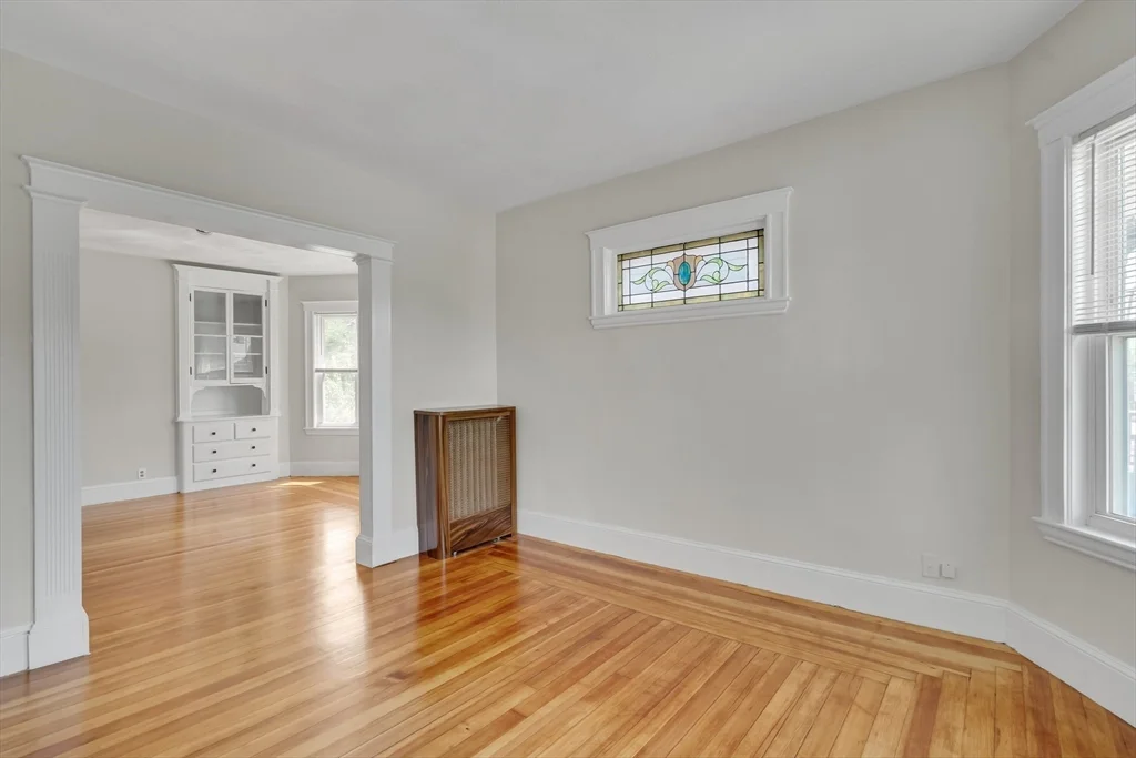 3 bed, 1 bath apartment for rent at 228 Harvard St Unit 2, Medford — photo 4 of 21