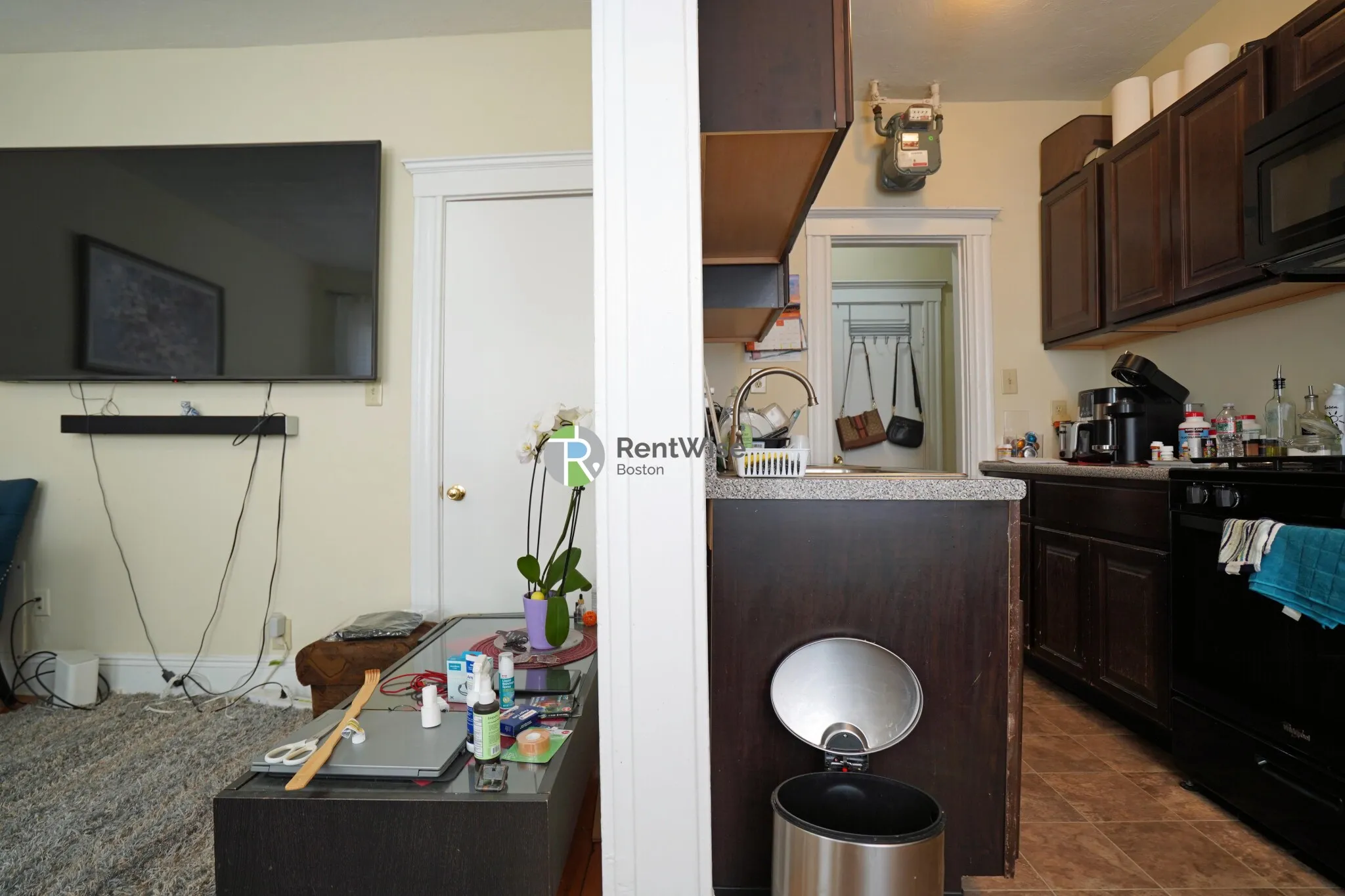 1 bed, 1 bath apartment for rent at 228 Kelton St Unit 2, Allston — photo 5 of 16