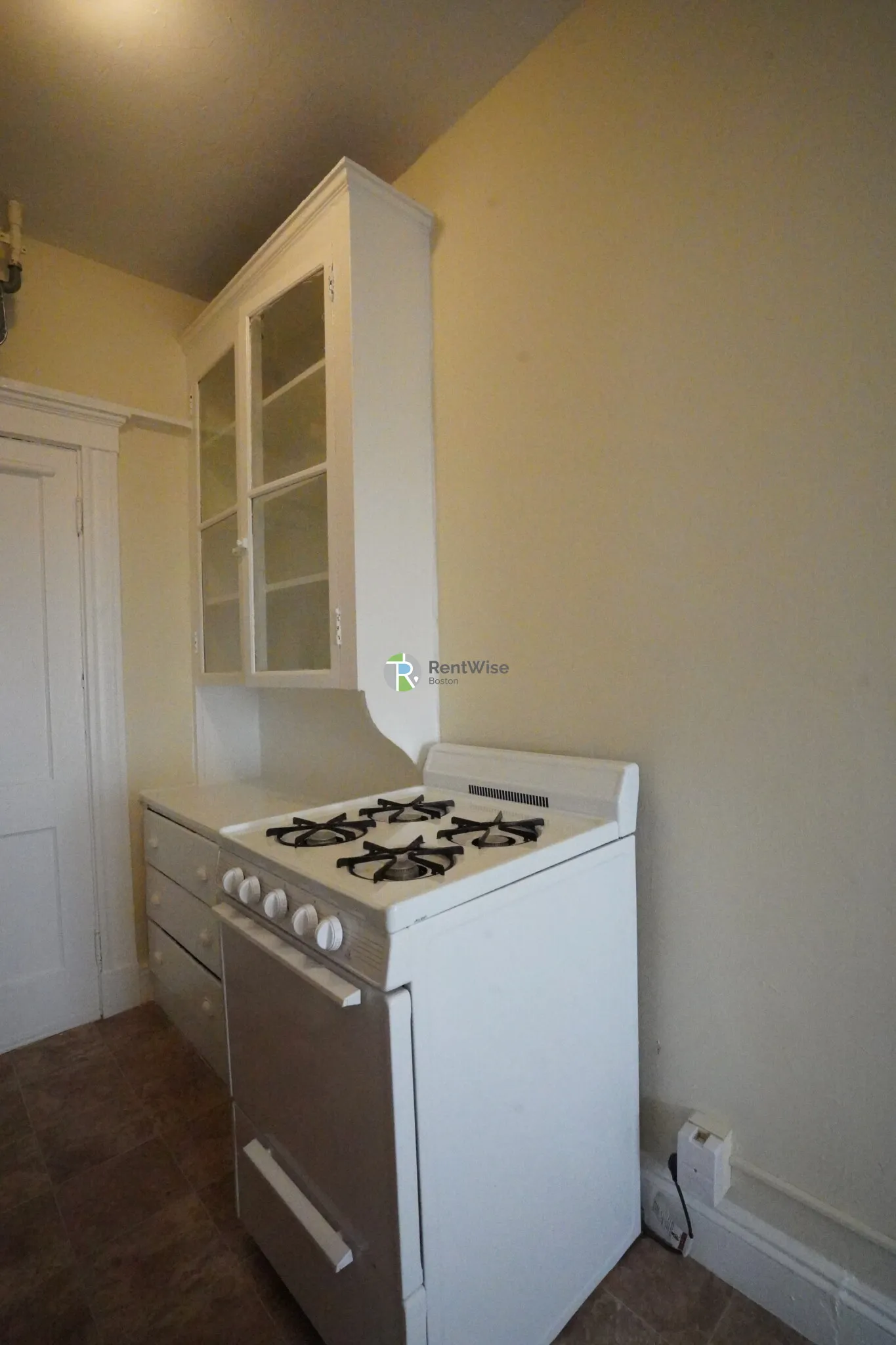 1 bed, 1 bath apartment for rent at 228 Kelton St Unit 9a, Allston — photo 7 of 15