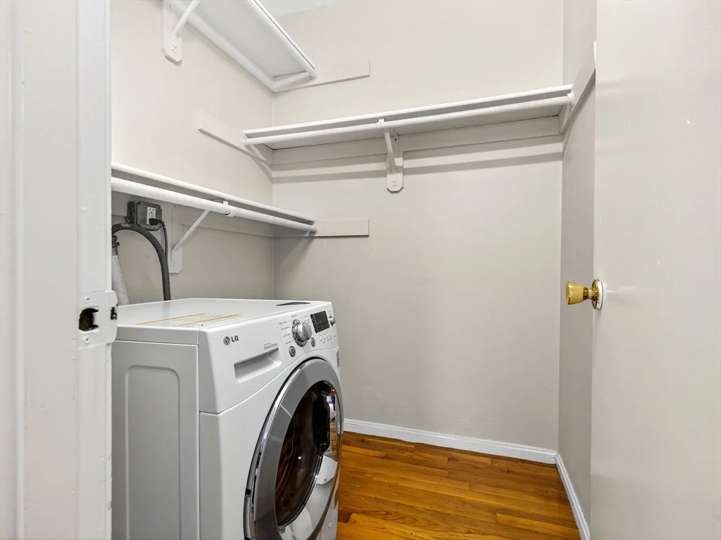 1 bed, 1 bath apartment for rent at 228 Newbury St Unit 42, Back Bay — photo 7 of 10