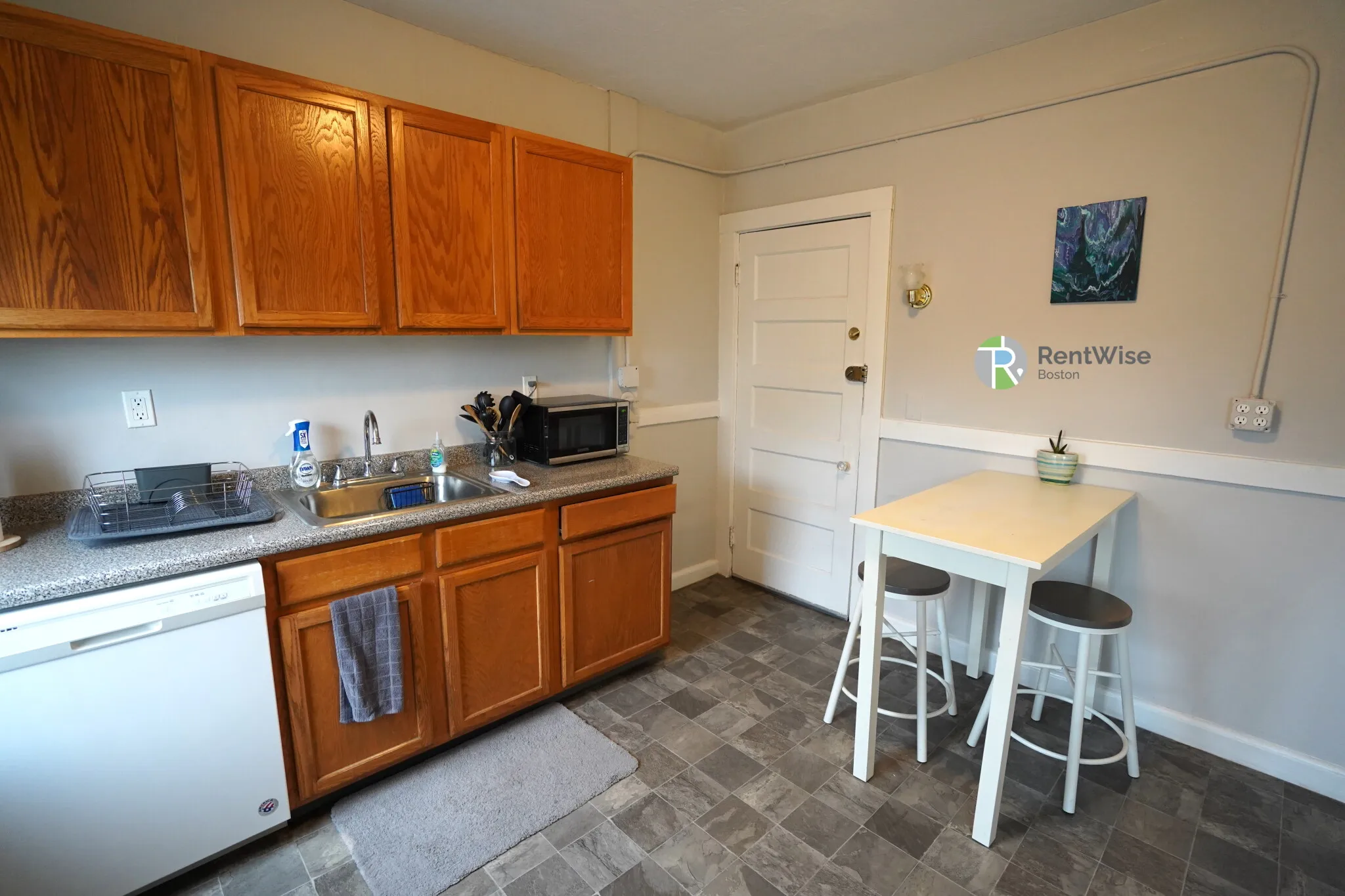 3 bed, 1 bath apartment for rent at 228 South St Unit 5, Jamaica Plain — photo 7 of 18