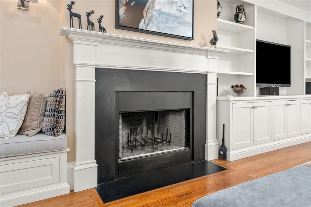 3 bed, 2 bath apartment for rent at 228 W Canton St Unit 2, South End — photo 25 of 42