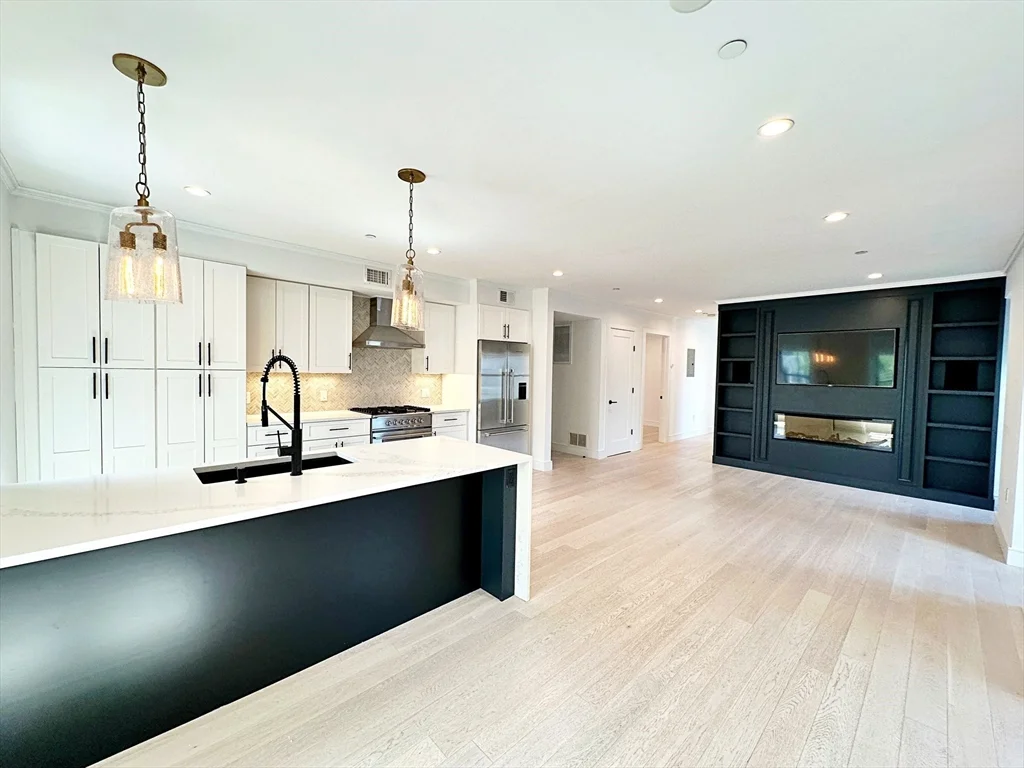 2 bed, 2 bath apartment for rent at 228 Webster St Unit 3, East Boston — photo 6 of 28