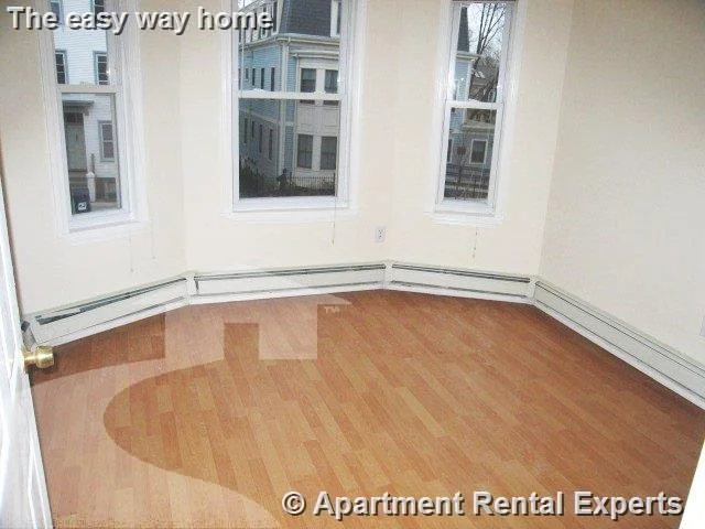 3 bed, 1 bath apartment for rent at 228 Western Ave Unit 2, Central Square — photo 6 of 8