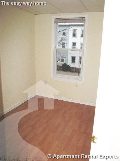 3 bed, 1 bath apartment for rent at 228 Western Ave Unit 2, Central Square — photo 7 of 8