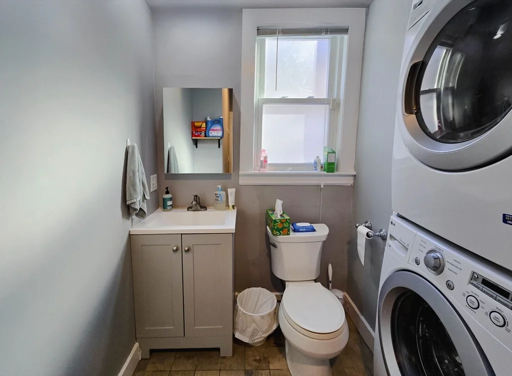 4 bed, 2 bath apartment for rent at 229-231 Chestnut Hill Ave Unit 1, Brighton — photo 8 of 16