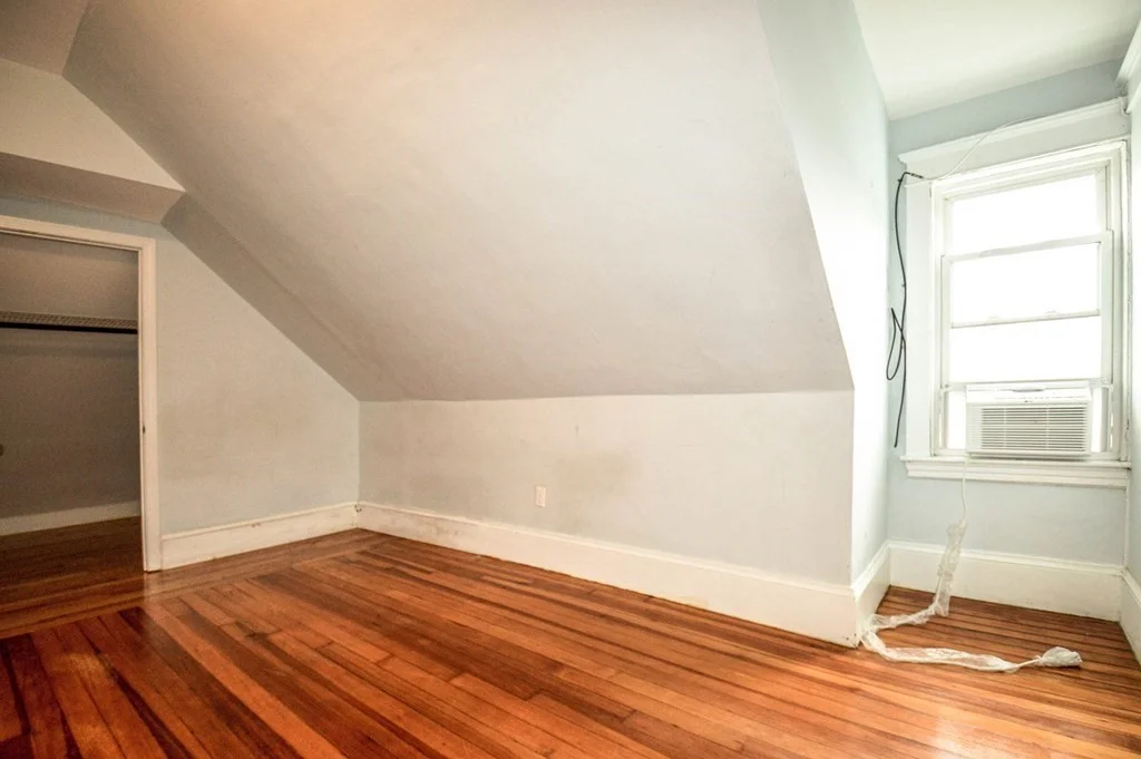 3 bed, 2 bath apartment for rent at 229-231 Chestnut Hill Ave Unit 3, Brighton — photo 6 of 13