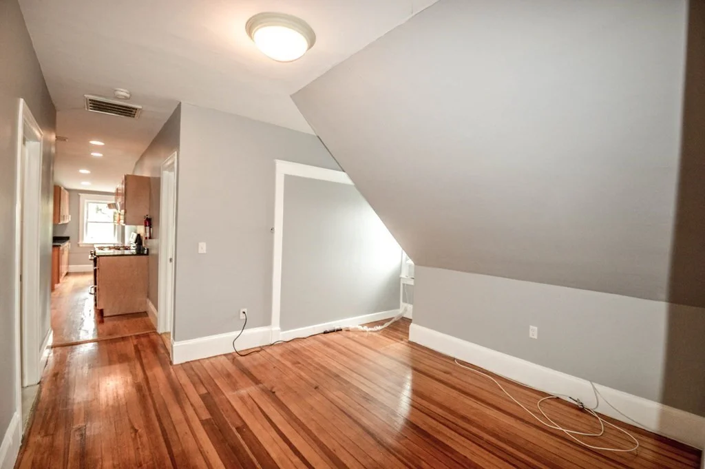 3 bed, 2 bath apartment for rent at 229-231 Chestnut Hill Ave Unit 3, Brighton — photo 4 of 13