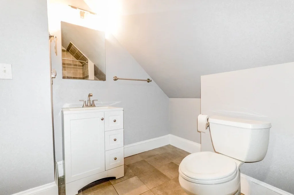 3 bed, 2 bath apartment for rent at 229-231 Chestnut Hill Ave Unit 3, Brighton — photo 11 of 13