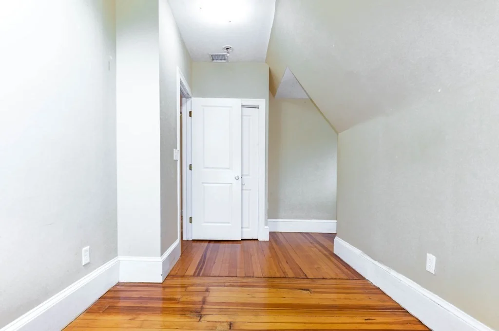 3 bed, 2 bath apartment for rent at 229-231 Chestnut Hill Ave Unit 3, Brighton — photo 9 of 13
