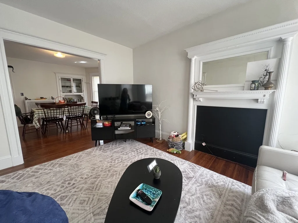 1 bed, 1 bath apartment for rent at 229 Belmont St Unit 2, Belmont — photo 6 of 17