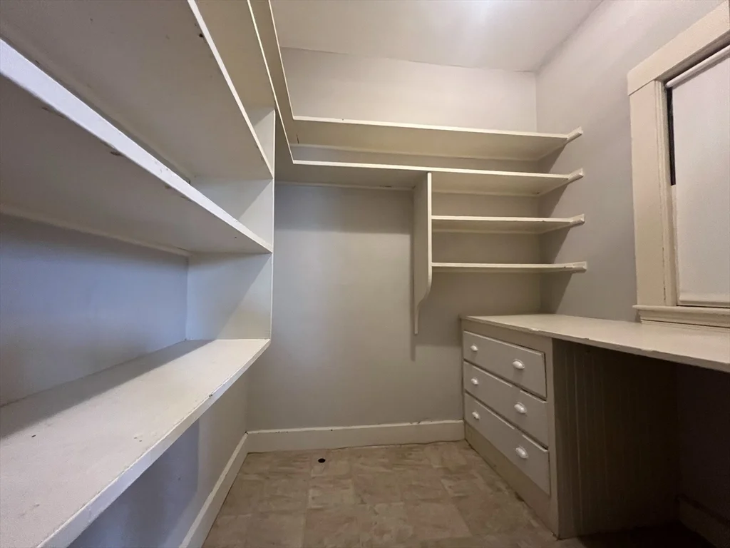 1 bed, 1 bath apartment for rent at 229 Belmont St Unit 3, Belmont — photo 8 of 17