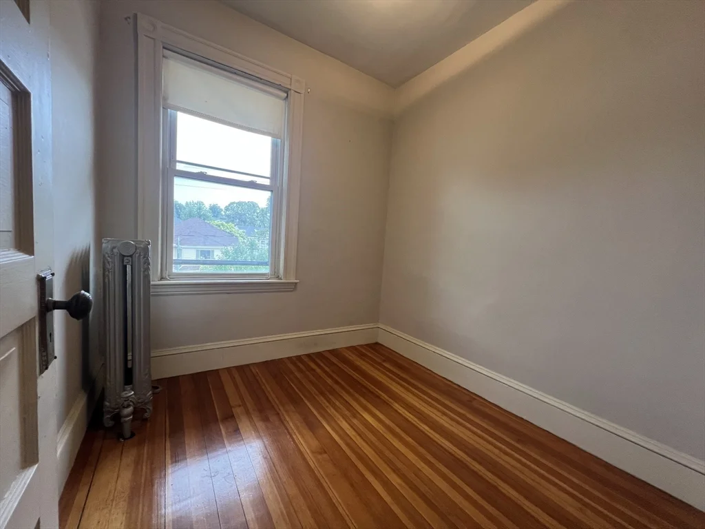 1 bed, 1 bath apartment for rent at 229 Belmont St Unit 3, Belmont — photo 13 of 17