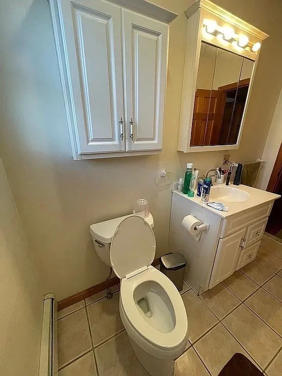 3 bed, 1 bath apartment for rent at 229 Chapel Unit 2, Nonantum — photo 10 of 21