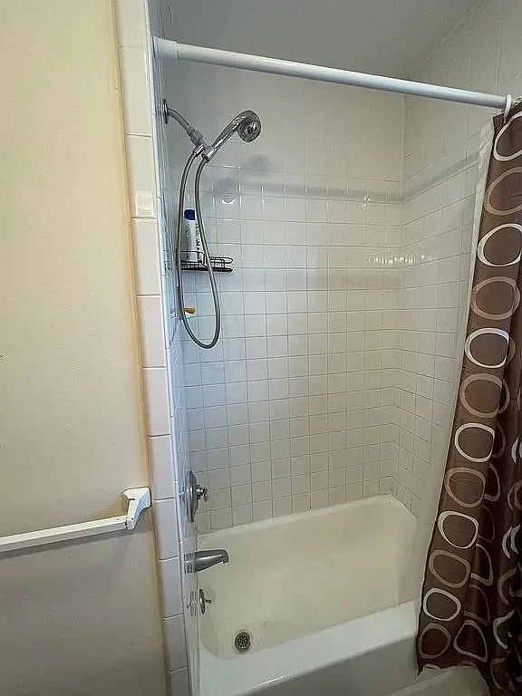 3 bed, 1 bath apartment for rent at 229 Chapel Unit 2, Nonantum — photo 19 of 21