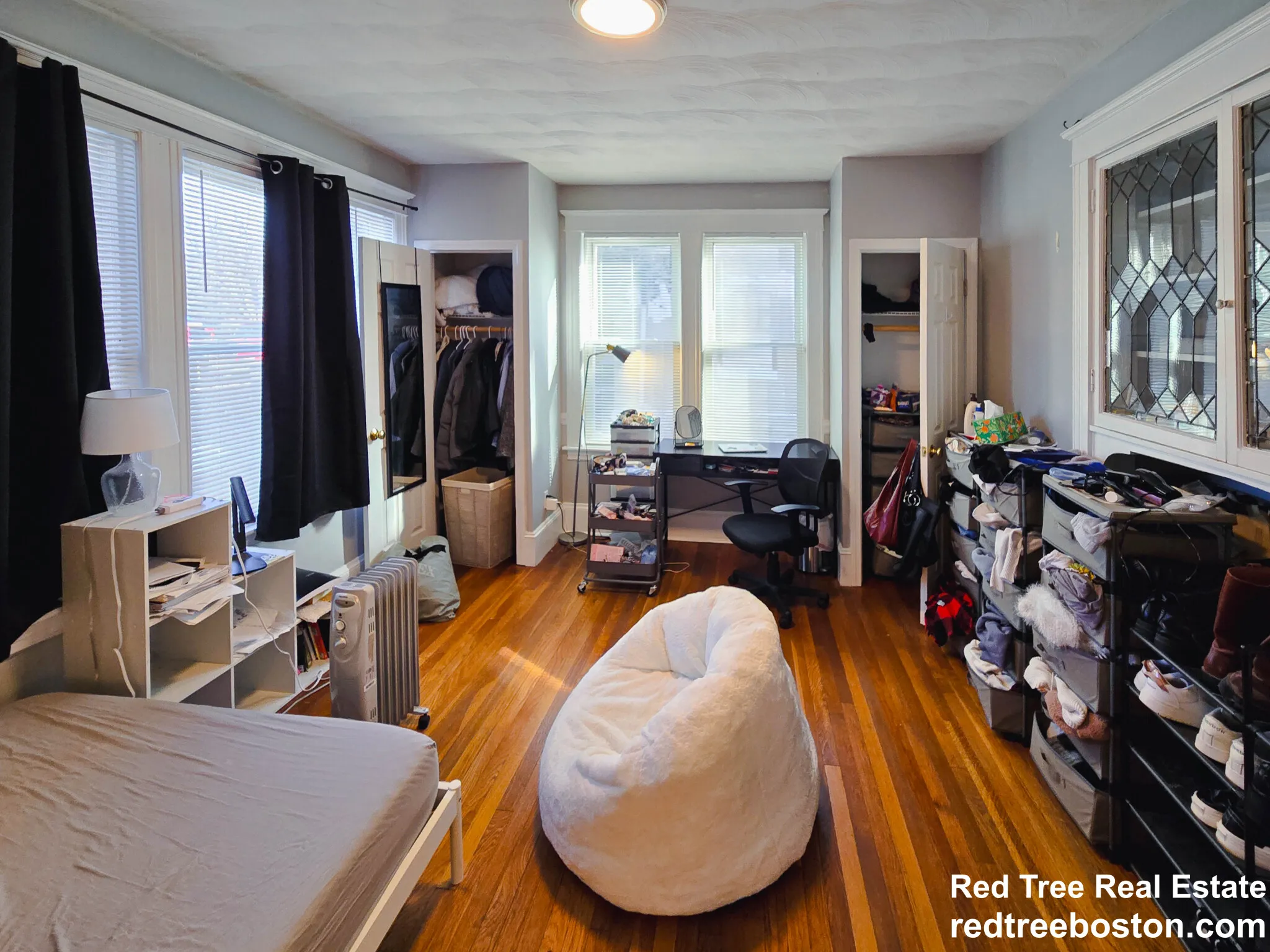 4 bed, 2 bath apartment for rent at 229 Chestnut Hill Ave Unit 1, Brighton — photo 4 of 10