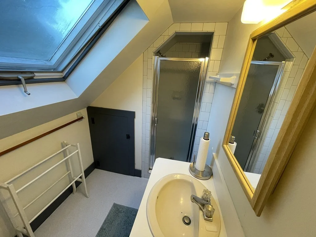 3 bed, 2 bath apartment for rent at 229 Cornell Rd Unit WINTER RENT, South Westport — photo 15 of 26