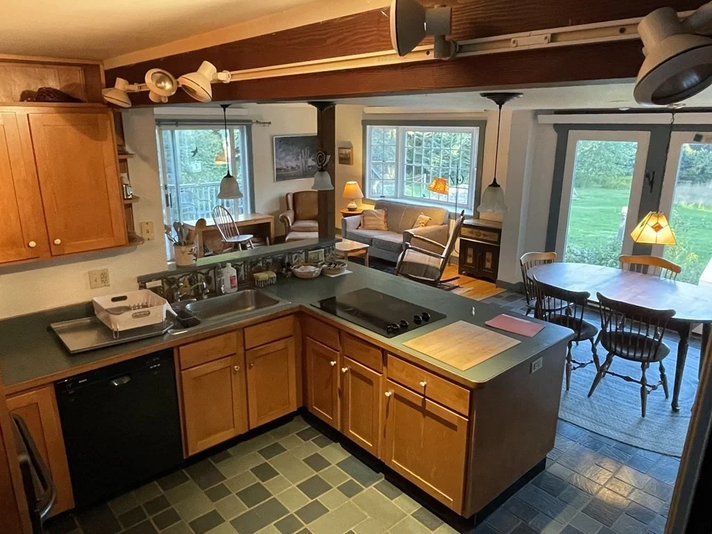 3 bed, 2 bath apartment for rent at 229 Cornell Rd Unit WINTER RENT, South Westport — photo 6 of 26