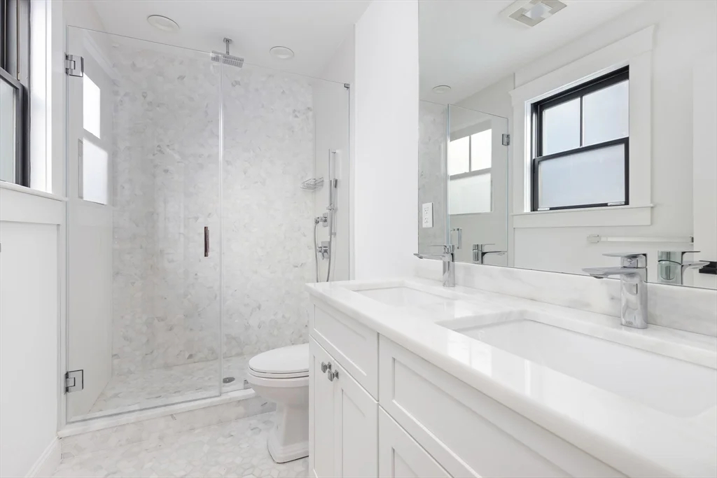 2 bed, 2 bath apartment for rent at 229 E Eagle St Unit 3, East Boston — photo 11 of 17