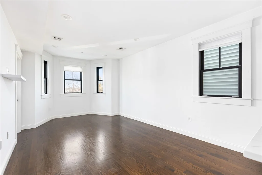 2 bed, 2 bath apartment for rent at 229 E Eagle St Unit 3, East Boston — photo 12 of 17