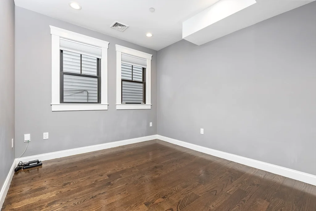 2 bed, 2 bath apartment for rent at 229 E Eagle St Unit 3, East Boston — photo 13 of 17