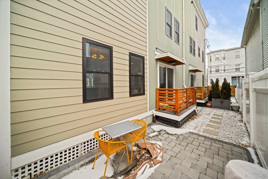 2 bed, 2 bath apartment for rent at 229 Elm St Unit 2, Inman Square — photo 23 of 25