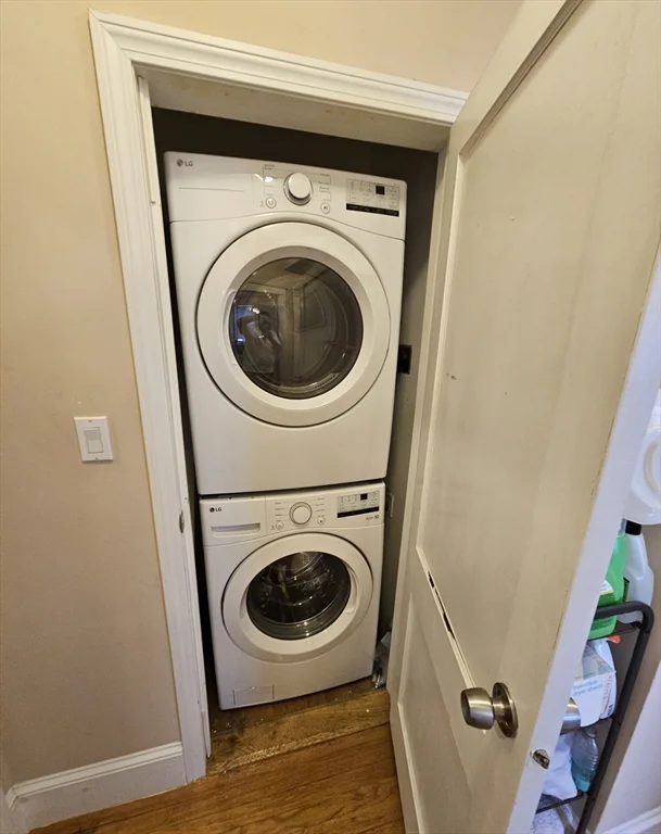 3 bed, 1 bath apartment for rent at 229 Freeman St Unit 3, Coolidge Corner — photo 6 of 10