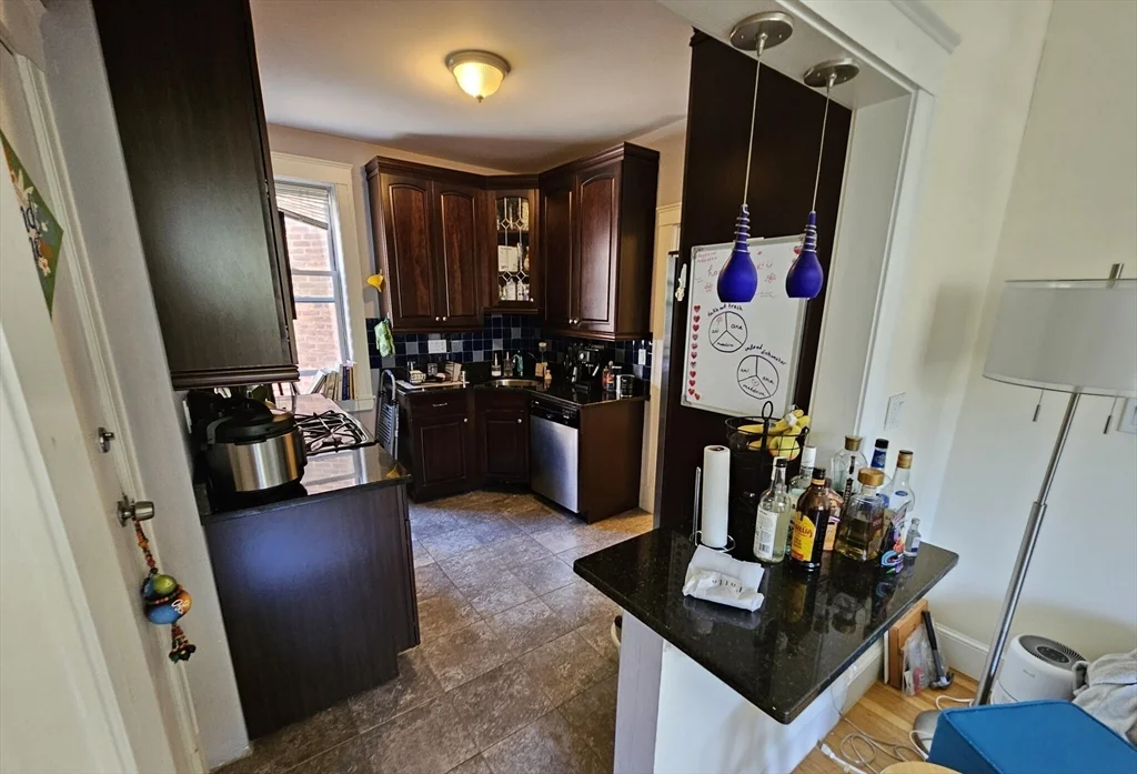 3 bed, 1 bath apartment for rent at 229 Freeman St Unit 3, Coolidge Corner — photo 7 of 10