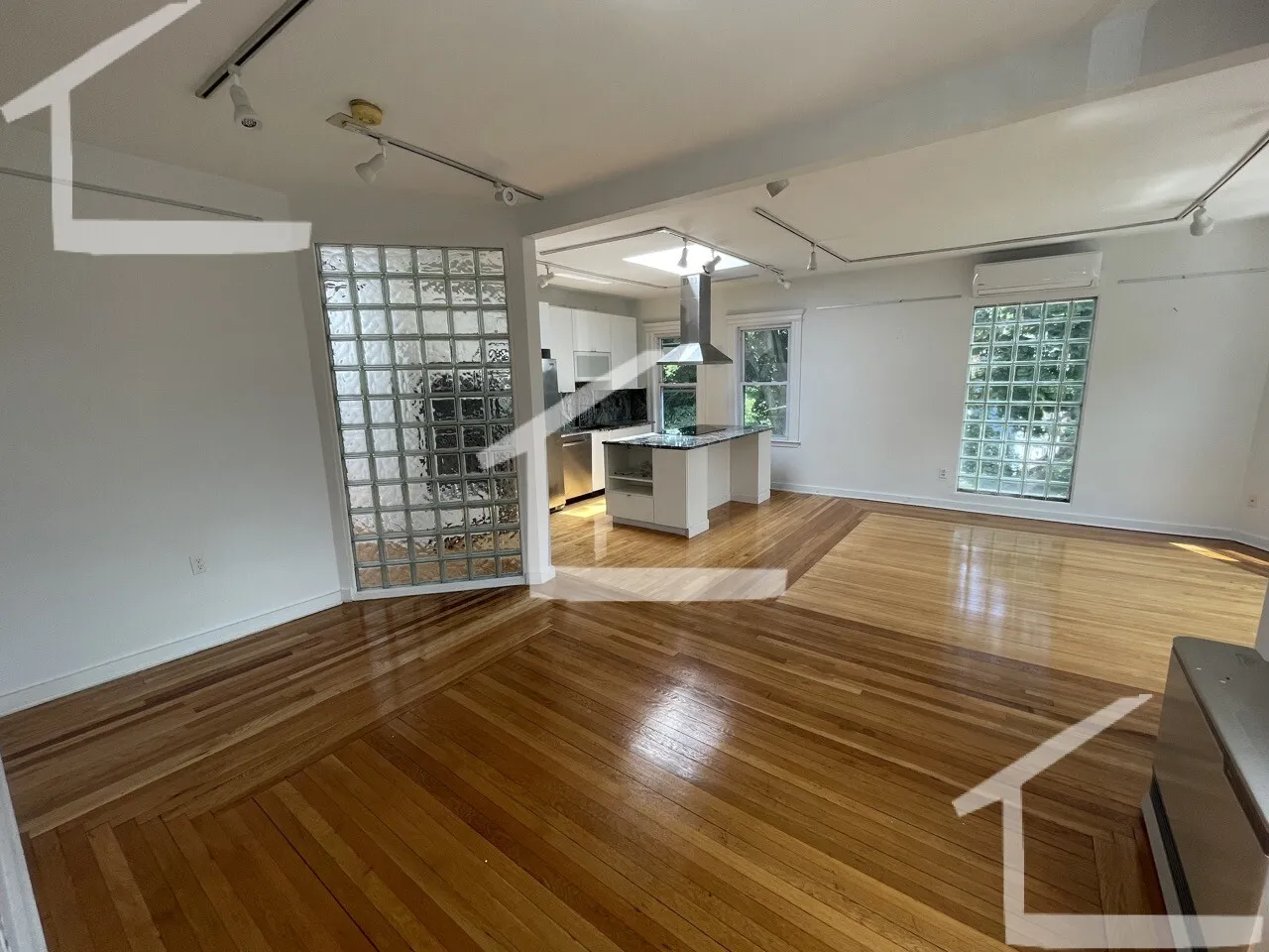 3 bed, 2 bath apartment for rent at 229 Harvard St Unit 6, The Port — photo 2 of 21