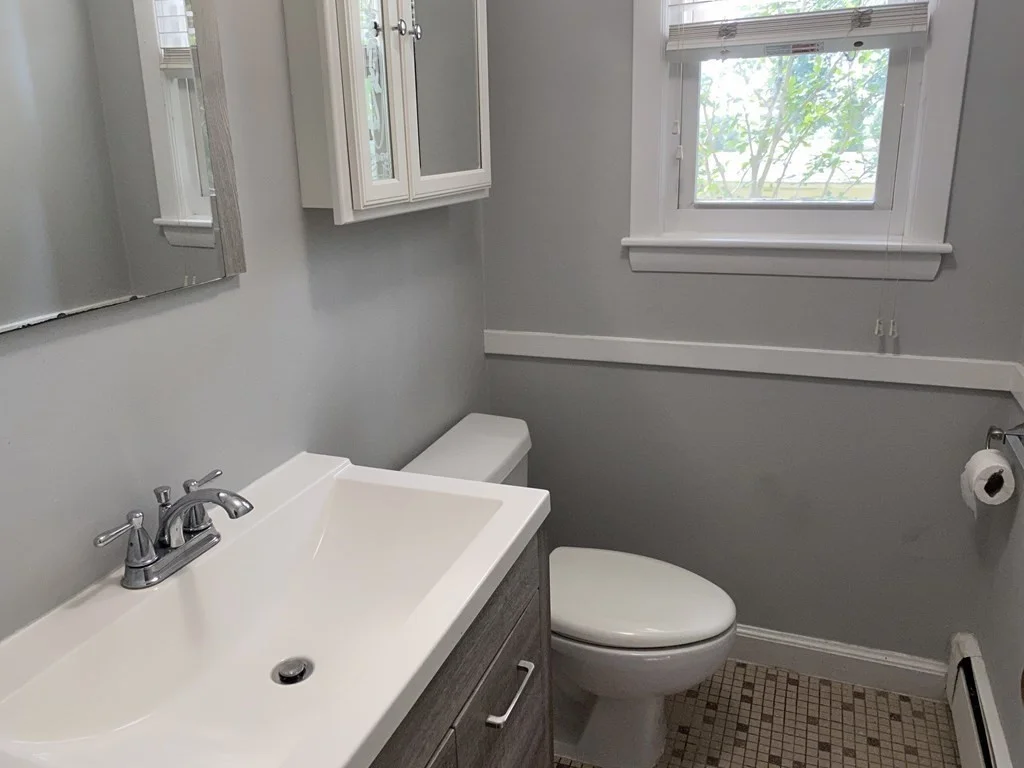 3 bed, 1 bath apartment for rent at 229 Hillside Ave Unit 1, Needham Heights — photo 7 of 13