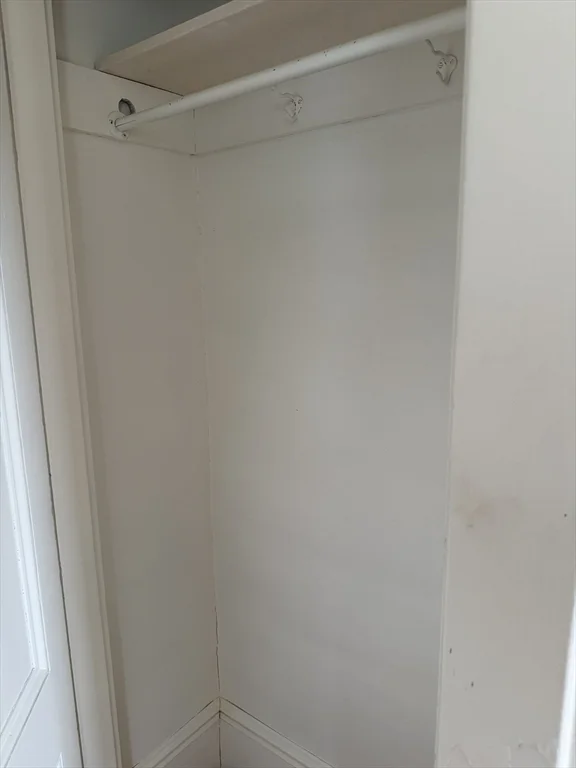 3 bed, 1 bath apartment for rent at 229 Jackson St Unit 1, Lawrence — photo 13 of 22