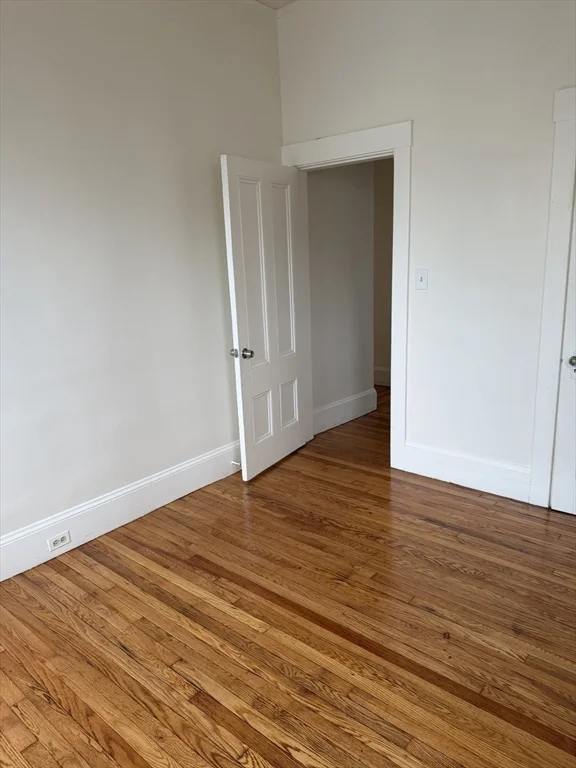 3 bed, 1 bath apartment for rent at 229 Jackson St Unit 1, Lawrence — photo 11 of 22