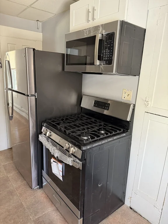 1 bed, 1 bath apartment for rent at 229 Jackson St Unit 2nd Fl Rear, Lawrence — photo 5 of 14