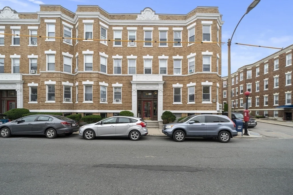 1 bed, 1 bath apartment for rent at 229 Kelton Unit 1, Brighton — photo 10 of 10