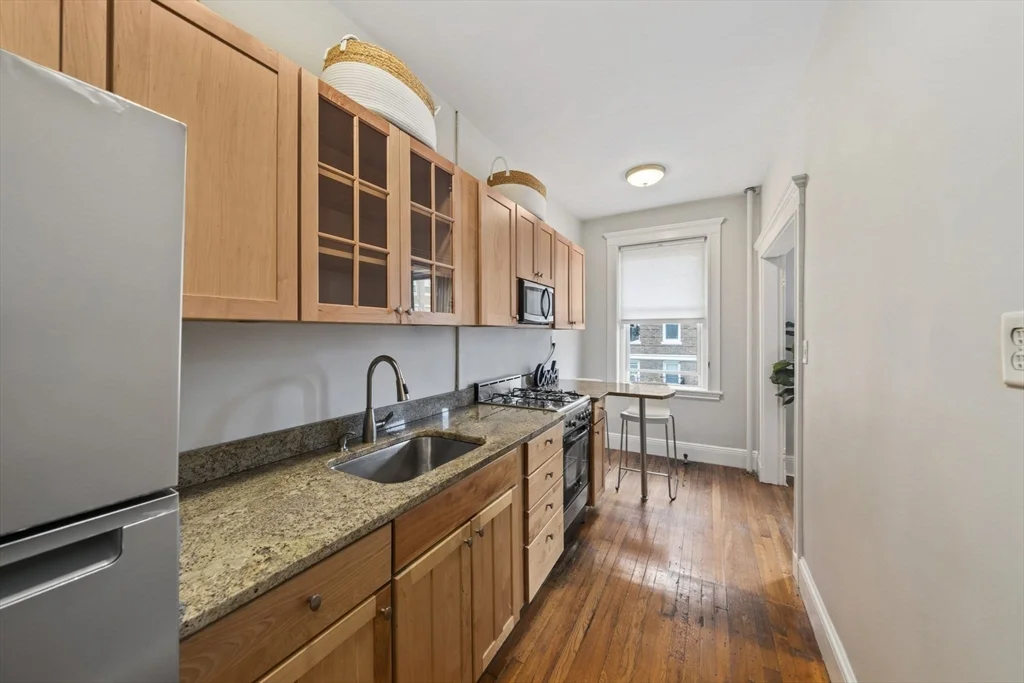 1 bed, 1 bath apartment for rent at 229 Kelton Unit 1, Brighton — photo 5 of 10