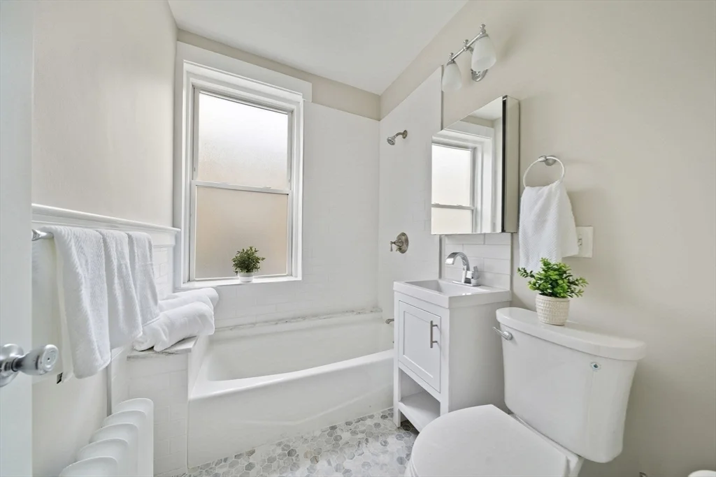 1 bed, 1 bath apartment for rent at 229 Kelton Unit 1, Brighton — photo 9 of 10