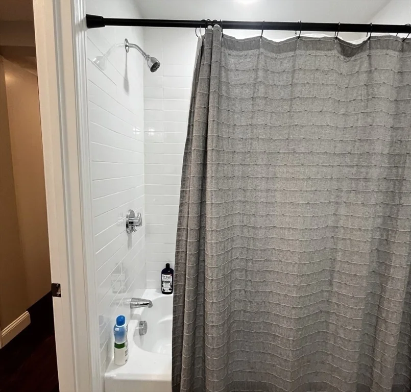 2 bed, 2 bath apartment for rent at 229 Maverick Unit 1, East Boston — photo 18 of 20