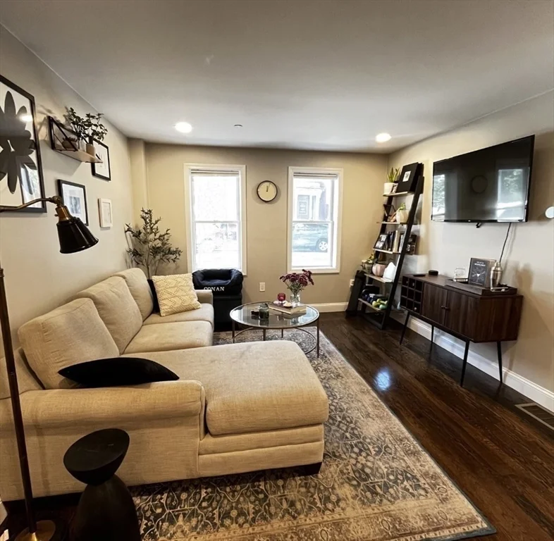 2 bed, 2 bath apartment for rent at 229 Maverick Unit 1, East Boston — photo 9 of 20