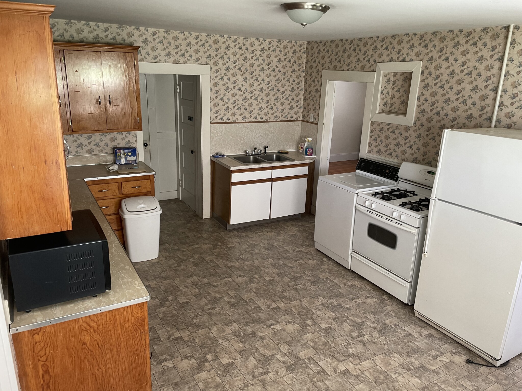 2 bed, 1 bath apartment for rent at 229 River St Unit 1, West Newton — photo 1 of 11
